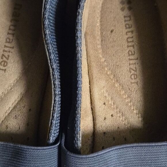 Naturalizer Gray Woven Flats - Picture 6 of 6